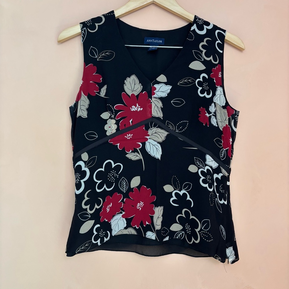 Ann Taylor Black Floral Sleeveless V-Neck Blouse